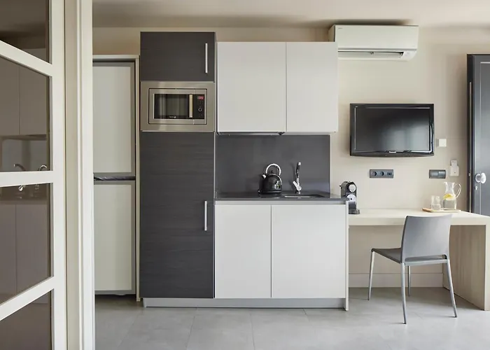 Feelfree Basoa Apartmanhotel 4*