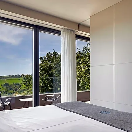 Feelfree Basoa Aparthotel