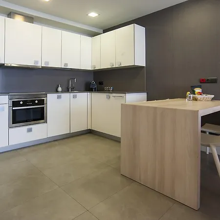 Feelfree Basoa Apartmanhotel