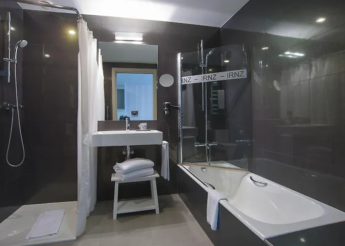 Feelfree Basoa 4* San Sebastian