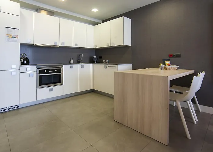 Feelfree Basoa Апарт-готель