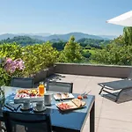 Apart-hotel Feelfree Basoa