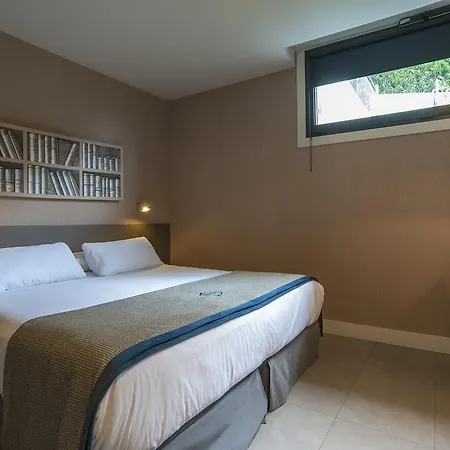 Feelfree Basoa Aparthotel 4*